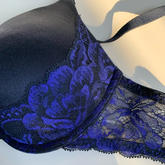 LaSenza 32B blue laced Bra